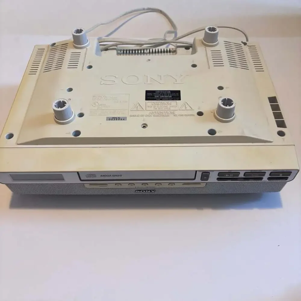Sony ICF-CD523 Under Cabinet Kitchen FM/AM CD Clock Radio with Mega Bass